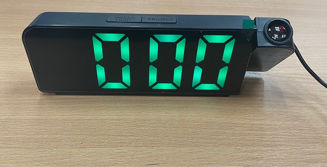 Часы электронные настольные с проекцией 8013